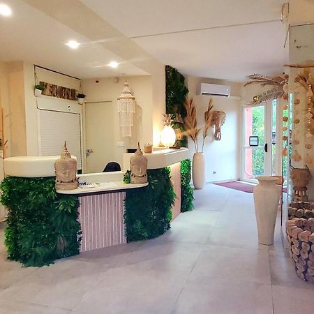 Hotel Tennis International Agde Eksteriør bilde
