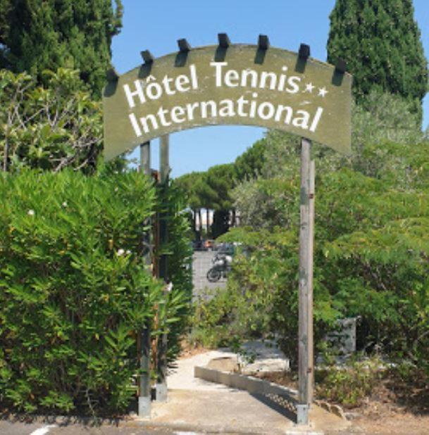 Hotel Tennis International Agde Eksteriør bilde